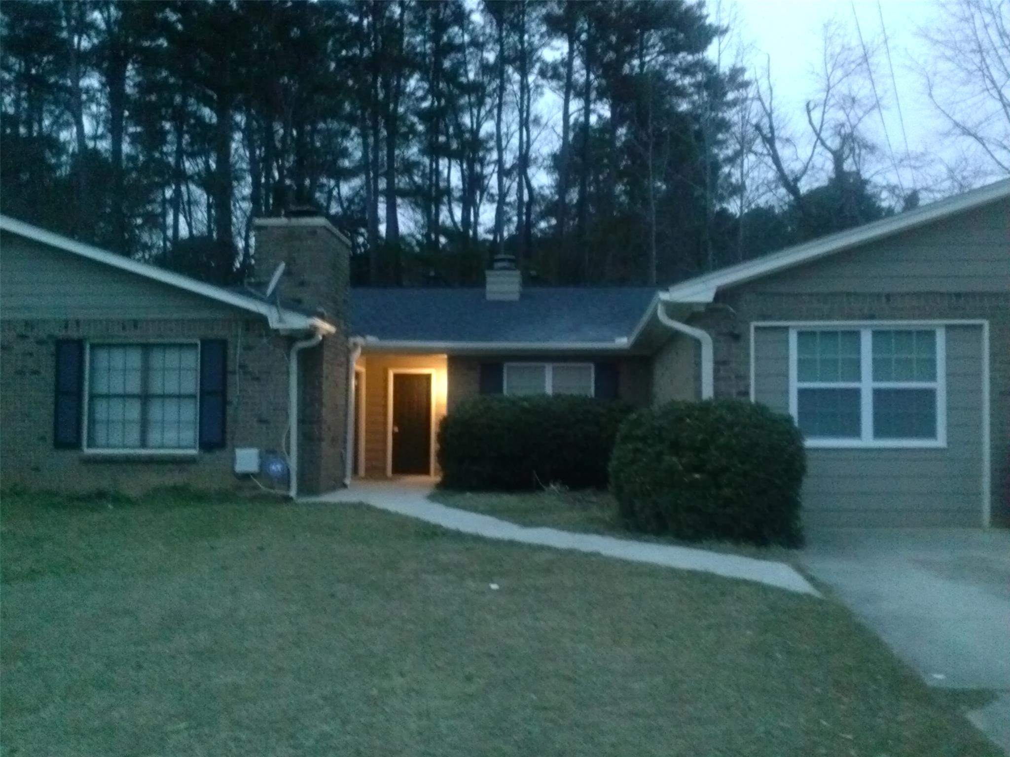 395 Riverbrook Ct
